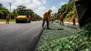 Yol yapımında yeni dönem: Cam atıklar asfalt karışımına dahil ediliyor