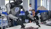 Çin'de Akıllı Robotlar Yenilikçi Yeteneklerini Sergiledi