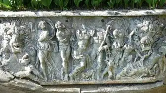 Saray Bahçesinde Çiçeklik Sanılan Antik Lahit Keşfedildi
