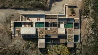 Mold Architects, Yunanistan'ın Serifos Adası'ndaki Perma Projesini Tamamlıyor