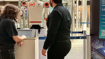 İnsansı Robotlar Havalimanlarında Görev Yapacak