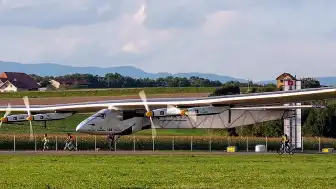 Solar Impulse 2, Otonom Devriye Uçuşu Sırasında Suya Çakıldı
