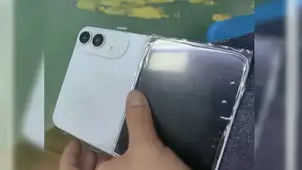 Apple'ın İlk Katlanabilir Telefonu iPhone Ultra Beyaz Renk Seçeneğiyle Geliyor