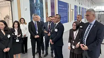 Sağlık Bakanı Memişoğlu, ABD'de Biyoteknoloji Şirketi Genentech'te İncelemelerde Bulundu