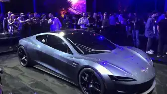 Tesla Roadster Lansmanı Yaklaşıyor: 1 Ekim Tarihi Belirlendi