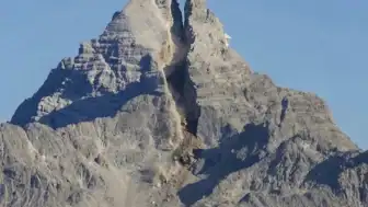 Hochvogel Zirvesinde Jeolojik Hareketlilik: Dağ İkiye Bölünüyor