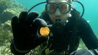 İzmir'de Denizden Bin Yıllık Doğu Roma Altın Sikkeleri Çıktı