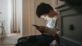 15 Yaş Altı Sosyal Medya Yasağı Yürürlüğe Girdi mi? Düzenlemenin Kapsamı ve Uygulaması Merak Konusu