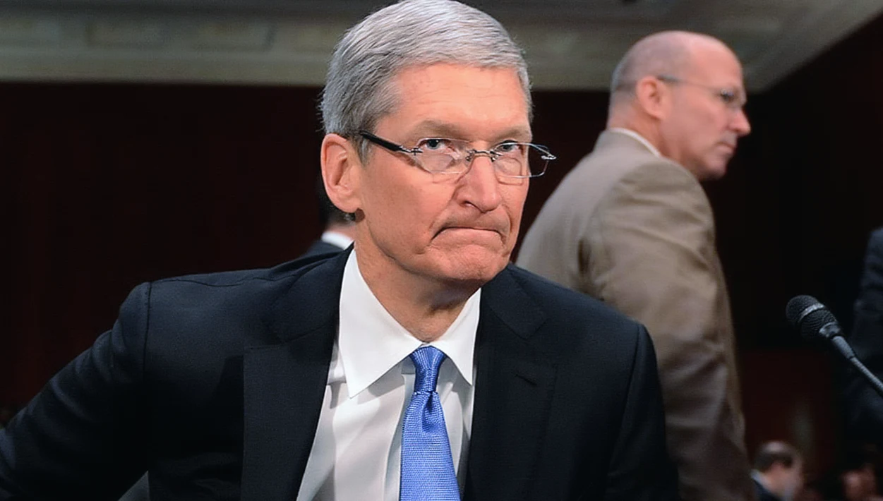 Apple CEO'su Tim Cook Görevden Ayrılıyor: Yerine John Ternus Geçecek