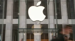 Apple'da CEO Değişikliği: Tim Cook Görevi Bırakıyor, Yapay Zeka Dönemi Başlıyor