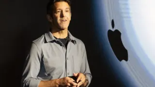 Apple'da Tim Cook Sonrası Dönem: Ürün Odaklı John Ternus Dönemi Başlıyor