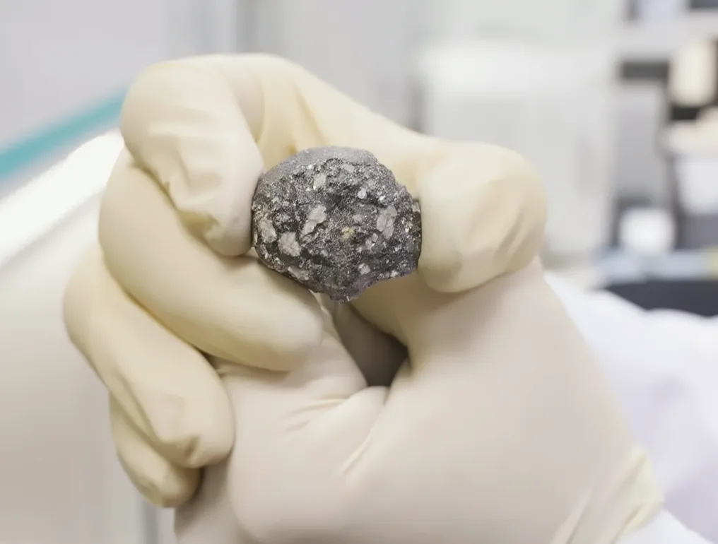 Ay'dan Gelen Yeni Mineral Aydınlatma Maliyetlerini Düşürecek