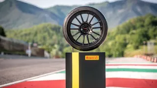 Pirelli P Zero Trofeo RS, Dünyanın En Hızlı Lastiği Seçildi