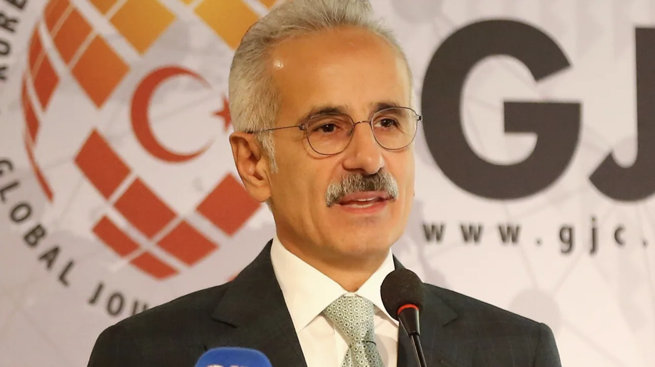 TÜRKSAT 6A ile Türkiye Haberleşme Uydusu Tasarlayıp Üretebilen 11 Ülke Arasına Girdi